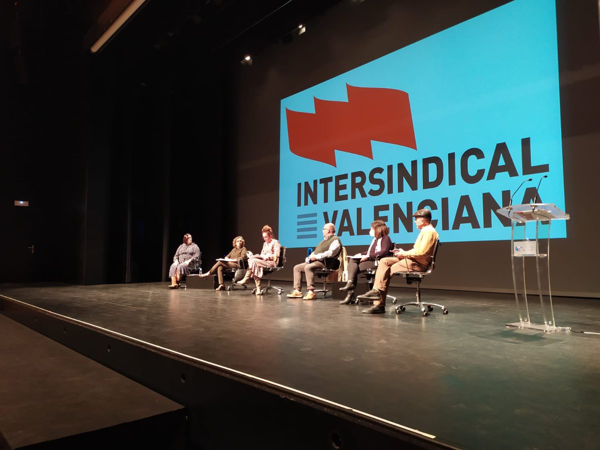 IntersindicalV's tweet photo. Comença la segona part de la III Jornada sobre Salut Mental en la UJI amb les expertes.
Tot un èxit i molt interessant https://t.co/isc8nQ2rgu