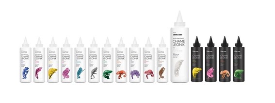 #Chameleonik es la gama de #TemptingProfessionalcby <a href="/PericheProf/">Periche Profesional</a> que ilumina la noche con sus pigmentos neón 🙂
● Vegana, de coloración capilar semipermanente, permite crear deslumbrantes colores fantasía, pastel y neón
● Elaborados con aceites 100% de origen natural.