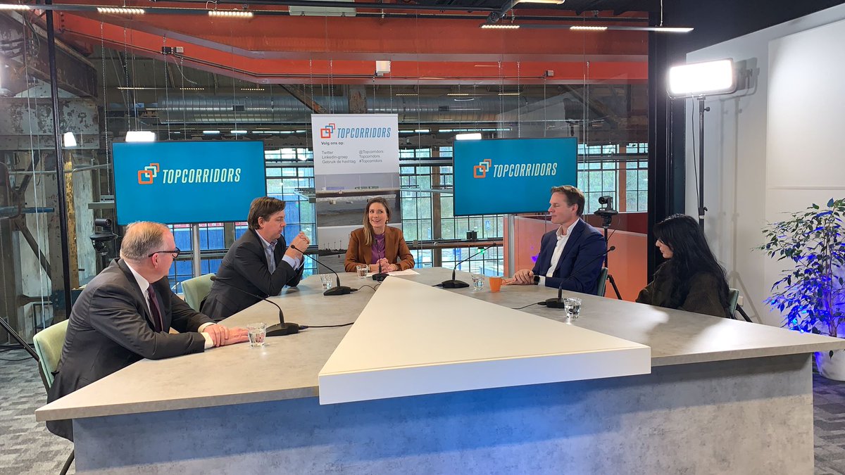 We zijn begonnen met ons jaarlijkse congres met als thema:

Samen Werken aan Topcorridors

Wil je nog meekijken:
onlinekijker.nl/topcorridors

Tag ons met #Topcorridors