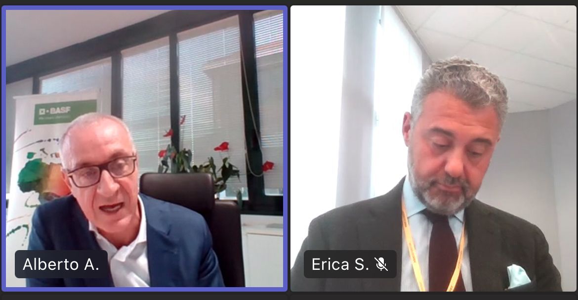 abaco_group's tweet photo. Si è concluso da poco #ABACOTalks: un'occasione di dialogo importante con @AlbertoAncora1, Presidente @Agrofarma_news, sulle prospettive del mondo agroalimentare e i nuovi scenari da affrontare per favorire l’evoluzione del comparto nel segno di #innovazione e #sostenibilità. https://t.co/wYCsWAoAAm