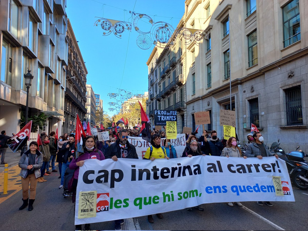 CGTEnsenyament's tweet photo. Baixem per Laietana.

#CapInterinaalcarrer  
#VagaEducació2D #LesQueHiSomEnsQuedem #AturemOPOS #FixesaJa https://t.co/9lz4g0wNkY