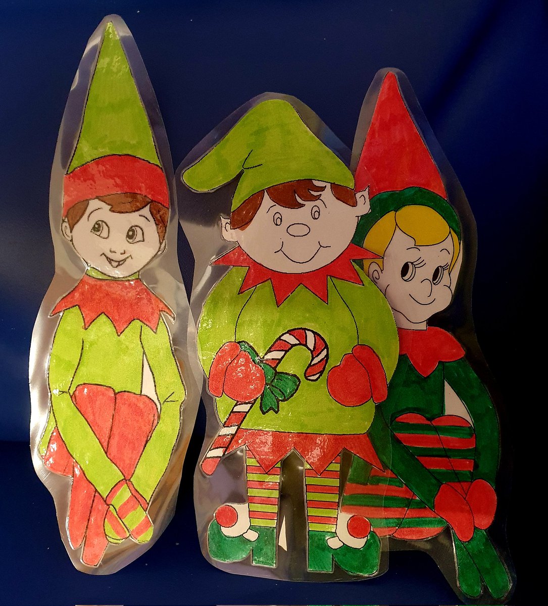 Look out for the elves who will be out to play,
Friday 3rd is the day, 
Lots of treats for you to buy,
Come along and don't be shy 😉😀
#elfday #dementiaawareness
<a href="/BeckyFurzer/">Becky Furzer</a> <a href="/SomersetFT/">Somerset NHS Foundation Trust</a>