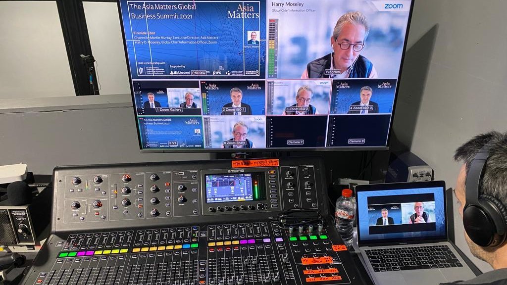 VEStudioCork's tweet photo. Behind the scenes in the studio this week for a global virtual conference.
#BehindTheScenes #VirtualConference #VirtualEventPlatform #RemoteEvents #TeamVEStudio https://t.co/UbkIMpxc5t