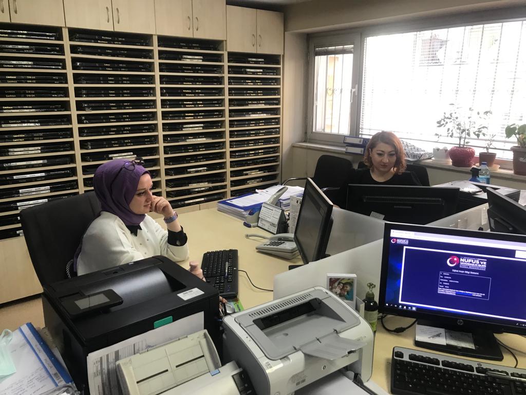 Dijital Arşiv Projesi kapsamında T.C.  Kimlik No eşleşmesi yapılamamış belgelerin DAPindex çalışması devam etmektedir.

<a href="/sefikaygol/">Şefik AYGÖL</a>
<a href="/MustafaGungorlu/">Mustafa GÜNGÖRLÜ</a>
<a href="/BirglKAYMAZ2/">Birgül KAYMAZ</a>