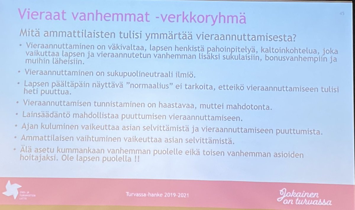 JaanaAutto's tweet photo. Vieraannuttaminen on väkivaltaa ja sukupuolineutraali ilmiö. Mitä meidän ammattilaisten tulisi ymmärtää vieraannuttamisesta? #turvassa #vaativaerotyö #jokainenonturvassa https://t.co/eG1KpCHw34