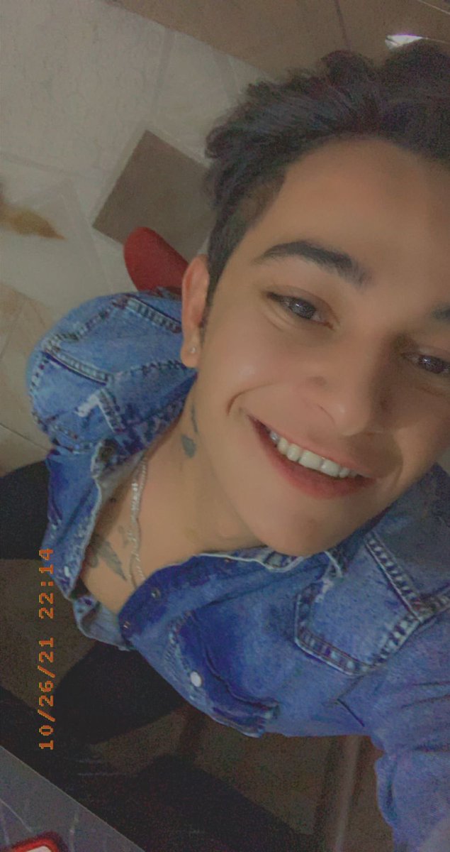 UmutSayar20's tweet photo. #diyarbakırgay   #diyarbakirgay  

Diyarbakırdan  umut ben 20 yaşındayım pakımlı parlak pasifim yerim var ❤05050033931❤ 🥰🙈 ara görüşelim. #diyarbakirgay https://t.co/mtXi9bF7sS