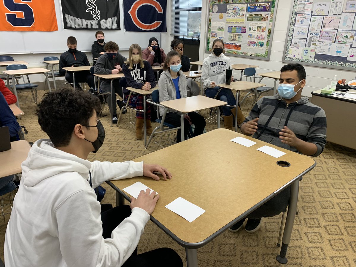 MrDurbsStagg's tweet image. AP Microeconomics students learning about Game Theory playing my version of game show Golden Balls with split/steal strategies. @StaggHighSchool @ZSpoor_Stagg #learnecon #learning #learningapplication