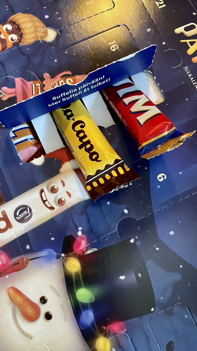 mrockas's tweet photo. @FazerSuomi Patukat-kalenterista tuli todellinen yllätyskalenteri ja pojalle vähän hämmentävämpi availla. Ainakin osa lokeroista vinksallaan luukkuun nähden. Ja ensimmäisestä luukusta tuli Susu Pätkiksen sijasta 😂 #joulukalenteri https://t.co/EuX0vixRQZ