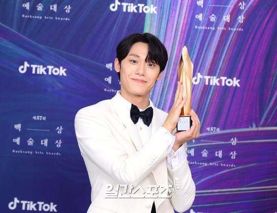 Lee Do Hyun 이도현 tweet media