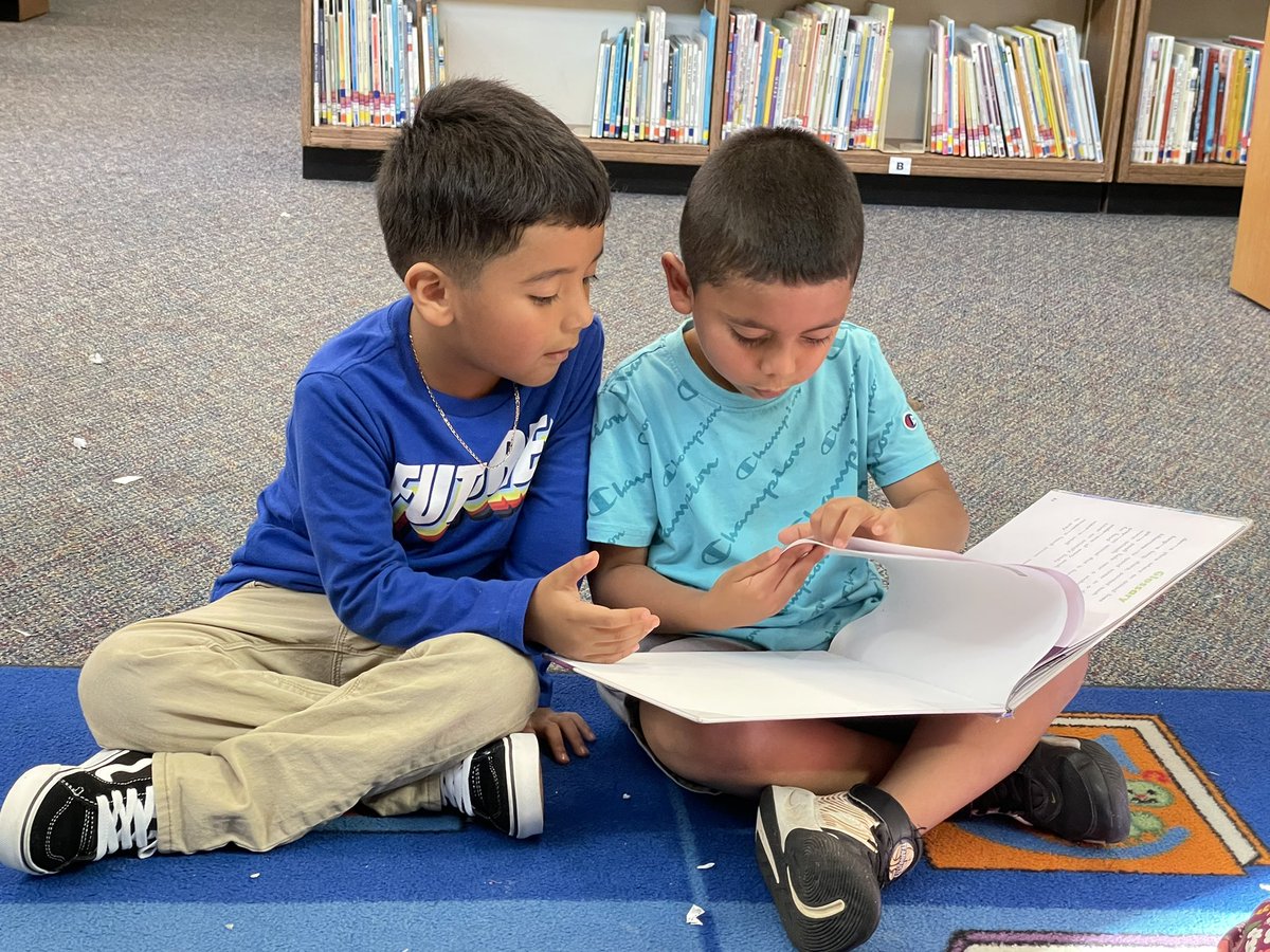 librarydiehl's tweet photo. This almost the loudest part of my day. Pre-K students get so excited about books, especially if they have shark, spider and snake pictures. 
#elementarylibrary #whocancubscan @CreightonCISD https://t.co/pxFEc2BGli