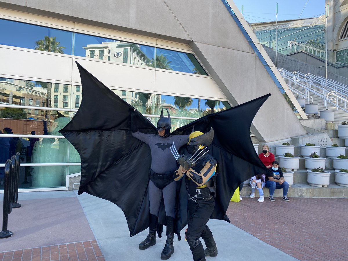 WeirdMedicology's tweet photo. GM #NFT Algorithm gods, please tell the weird #nftcollectors in the #NFTCommunity about our #NFTdrop on 12/4 and about the #NFTGiveaway going on right now!  Sacrificing the photo of cosplayers to you now! https://t.co/HQvGH9iNwa