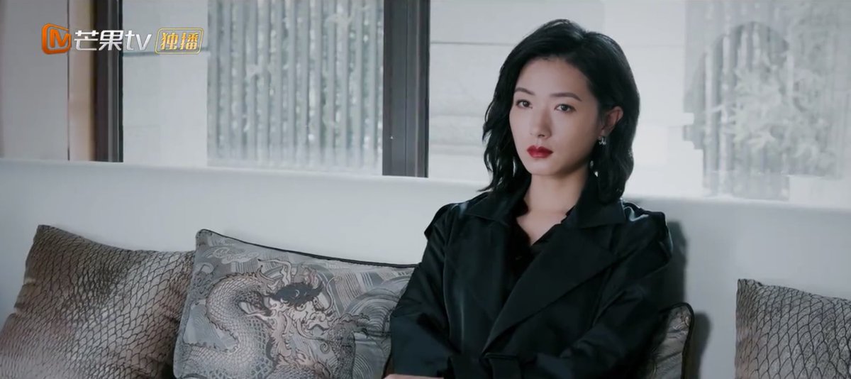 seoparkang's tweet photo. Show wasn't awful, but it wasn't outstanding either. #WanQian as Hu Jia Ying and Xu Han tho, was amazing (and prob the reason I pressed on with #TheTwelfthSecond). 'Plot twist' was quite evident from the start, so much so that I hope this plot twist wouldn't happen LOL #第十二秒 https://t.co/2KzuUnUHHn