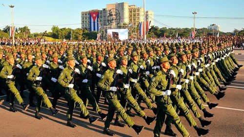 DrRobertoMOjeda's tweet photo. #Cuba conmemora el Día de las #FuerzasArmadasRevolucionarias y el aniversario 65 del desembarco del yate #Granma. «Las Fuerzas Armadas Revolucionarias, nacidas del Ejército Rebelde, no han renunciado ni renunciarán a ser por siempre el alma de la Revolución». #Fidel #CubaVive https://t.co/SSHVQt4Vam