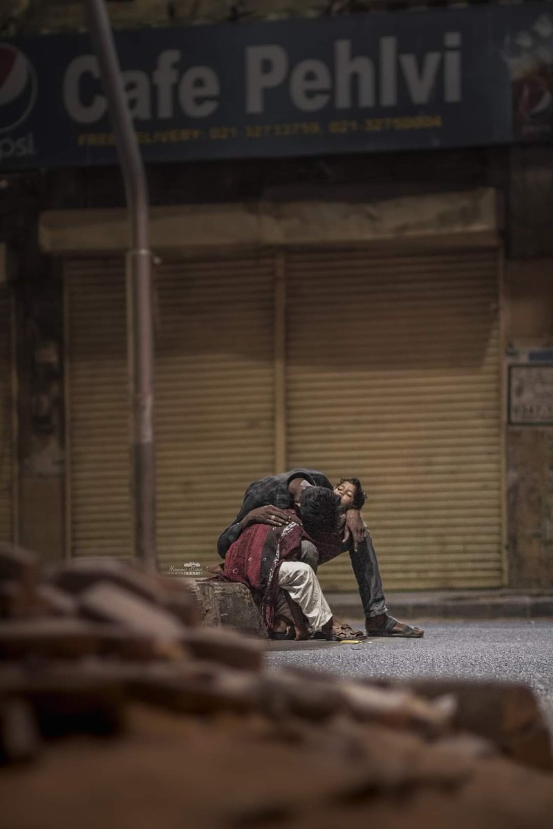 IshiiTweets's tweet photo. #Karachi after 3 AM, 💔😭 https://t.co/nbuqhtqaBL