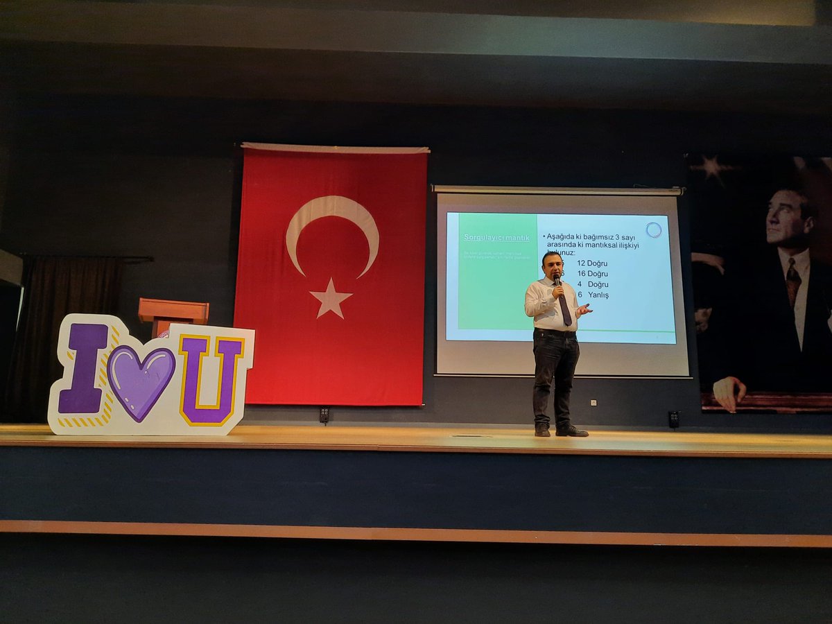 KOUTeknopark's tweet photo. TeknoOkul programımız kapsamında gerçekleşen Uğur Okulları Kariyer Günleri'nde Genel Müdür Yardımcımız Erçin Dinçer Siber Güvenlik ve K7 Yazılım firması sahibi Yusuf Şentürk Nesnelerin İnterneti konusunda sunumlarını gerçekleştirdiler. Bizi ağırladıkları için teşekkür ederiz. https://t.co/ypuaG9LDsp