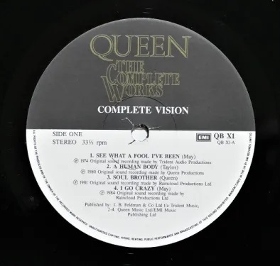 QueenFranceFC's tweet photo. Le 2 décembre 1985 sort "The Complete Works". Il regroupe les 11 premiers albums studio de Queen, le "Live Killers" et un 33 tours bonus “Complete Vision”
#TheCompleteWorks #Queen #FanDeQueenFr #QueenFranceFanclub
▶️https://t.co/aPLDDG59mH https://t.co/SlAyXVkK4o