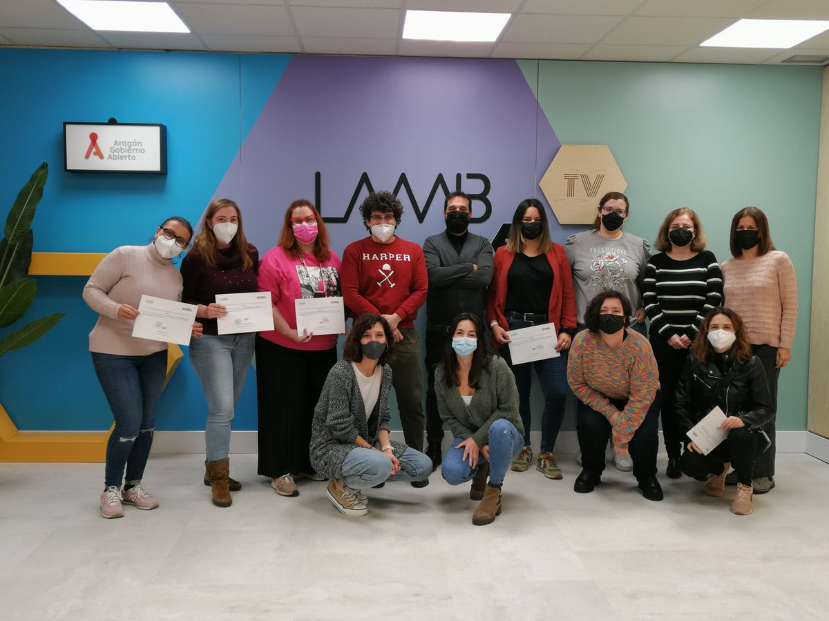 Fractal_UXSD's tweet photo. Finalizado el #curso de #DesignThinking para entidades sociales que hemos tenido el gustazo de impartir en el @LAAAB, sólo nos queda dar las gracias. ¡Nos vemos en la próxima! 🚀 https://t.co/8wUxCdxpfi