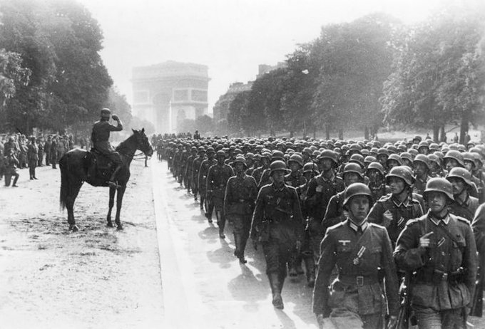 MilHistNow's tweet photo. On this day in 1938, Germany and France sign a treaty of non-aggression. 556 days later, Paris falls to the Nazis. https://t.co/3EFoJQK5bY
