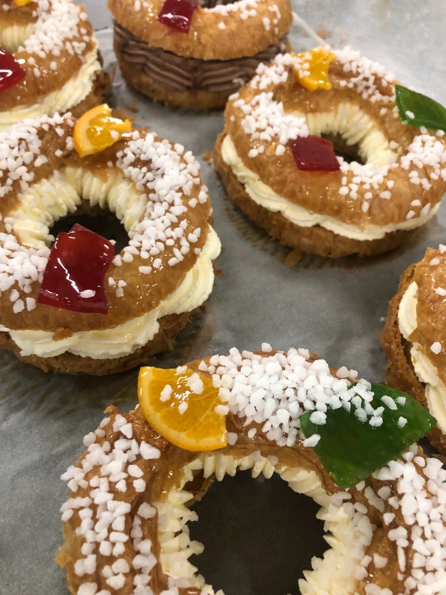 🔄RT si ya has pecado
❤️FAV si aún no has comido rosquito
#roscodereyes