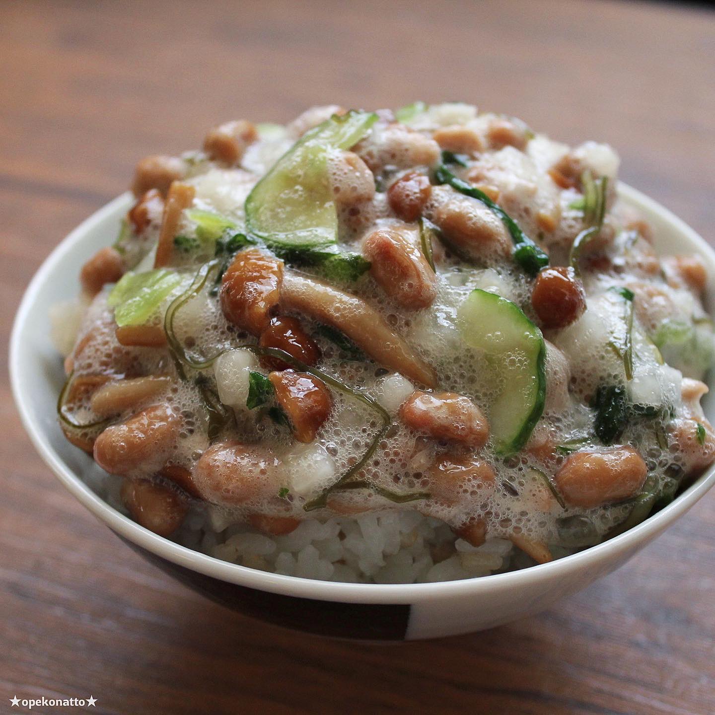 おぺこ セブンイレブンのおかず漬物 なめこ昆布 に納豆を混ぜてご飯と食べたら 秒でなくなる美味しさでした T Co Q17cpzmwqt Twitter