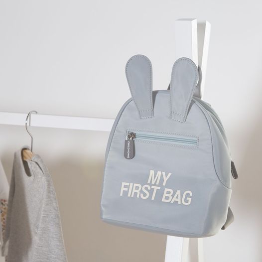 Gaat jouw kindje binnenkort voor het eerst naar de gastouder, het kinderdagverblijf of de basisschool? Met deze stoere rugtas van Childhome steelt jouw kindje de show! Ook in roze verkrijgbaar.

>> bit.ly/3kl7Wg5
