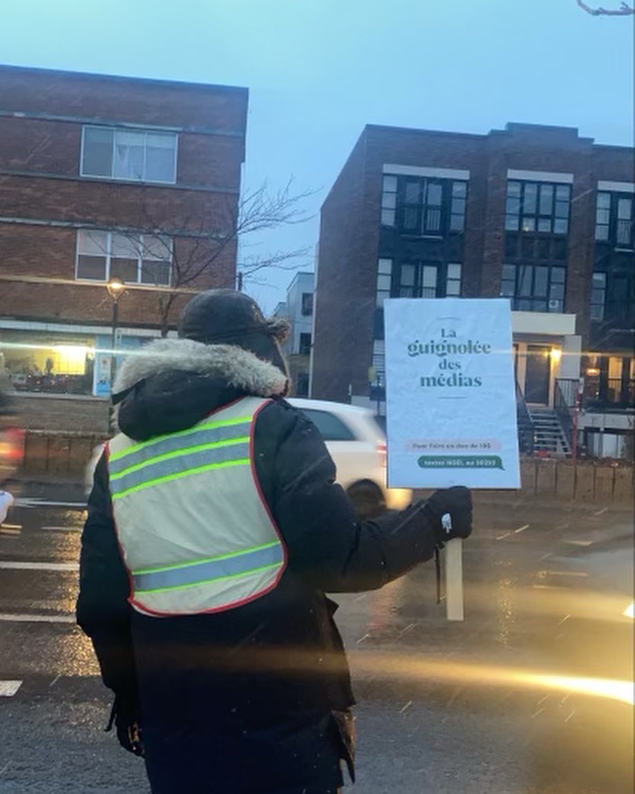 Et c’est parti pour le retour de La guignolée des médias dans les rues! 🎉🎄
On est présentement coin Ontario/DeLorimier pour amasser vos dons avec Valérie Gagnon de la <a href="/St_Vincent_Paul/">Société de Saint-Vincent de Paul de Montréal</a> 🤲 #guignolee2021
Trouvez tous les points de collecte ici bit.ly/3lqin1y