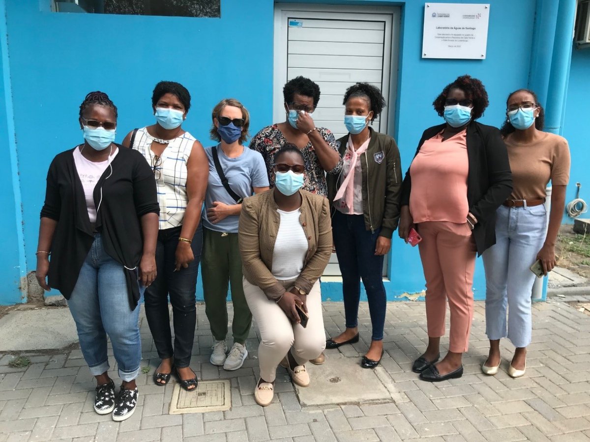 💧♻️ #ADAPTaRES promueve la transferencia de equipamiento, conocimientos y protocolos para el control de las aguas residuales y regeneradas en #CaboVerde 🇨🇻

Leer más ➕ adaptares.com/es/blog/adapta…