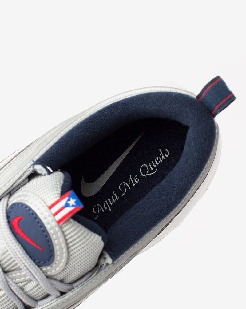 SNKR_TWITR tweet media