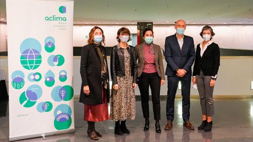 Estrategianet's tweet photo. Noticia de última hora: Más de un centenar de empresas del sector medioambiental participan en el I Foro #BASQUEGREENTECH, organizado por @AclimaEuskadi
https://t.co/DqJxHWkKrD https://t.co/NNn5Vae8yY