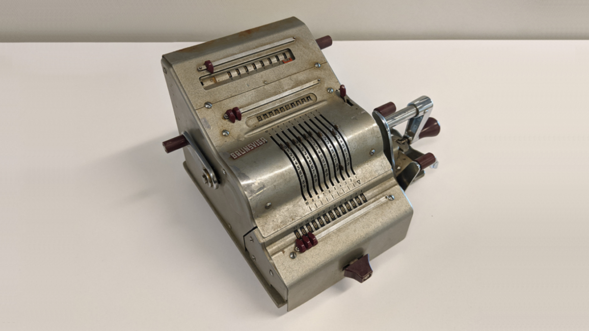 Gen_Re's tweet photo. #ThrowbackThursday to working in the 1920s when the calculators around our offices looked like this. Proud to be a company that has stood the test of time - here’s to the next 100 years! https://t.co/32gxBKcNSu #GenReAnniversary #GenRe100 #CologneRe175 https://t.co/tuwYnzszTs