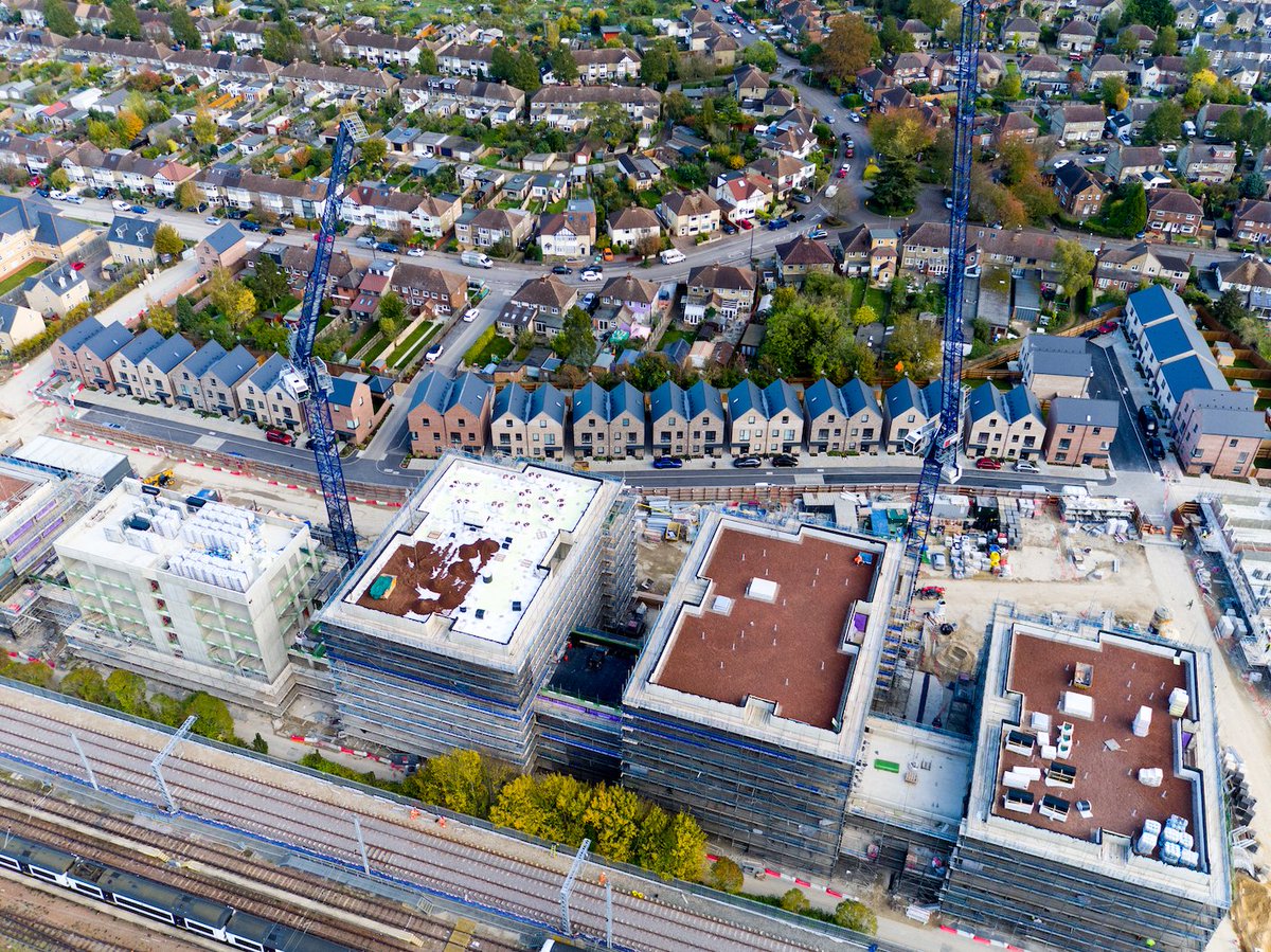 cambridge_ip's tweet photo. We couldn't be prouder of the progress that is being made at #Timberworks Cromwell Road where we are building 295 new homes, of which 118 will be brand new council homes for local families including a new nursery and landscaped central park 
@Hill_Group_UK @camcitco #councilhomes https://t.co/cLN6OStpkZ