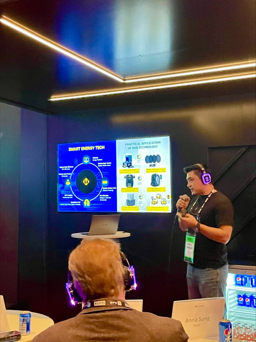 Tespack's tweet photo. @Tespack powering the stage at @Huawei Startup Awards @SlushHQ  
@AguileraMario https://t.co/lESqu4lwIw