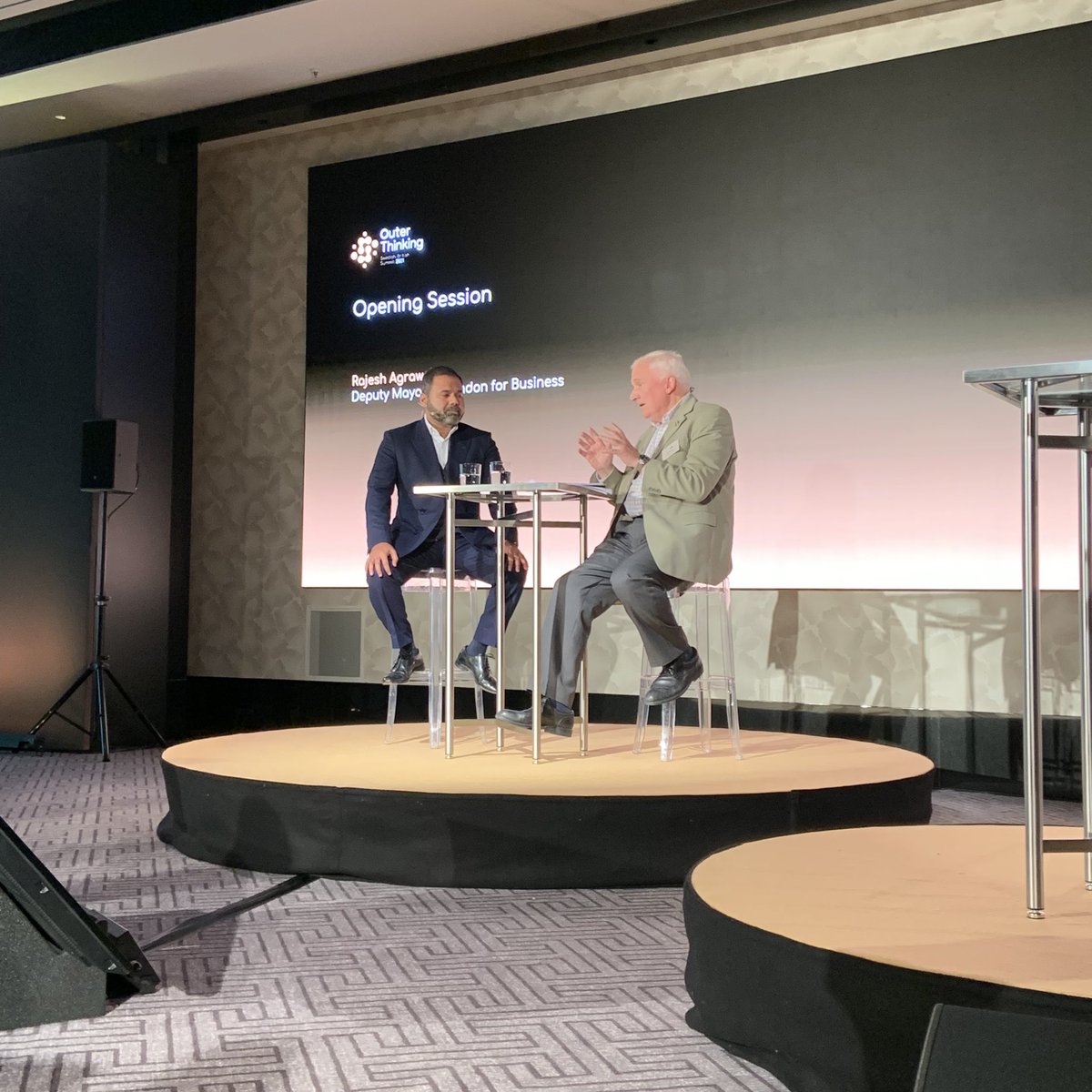 allen_m_simpson's tweet photo. Deputy mayor and @londonpartners Chair @RajeshAgrawal at the @SwedishChamber #outerthinking conference.
#LetsDoLondon https://t.co/SCkOs4U2xD