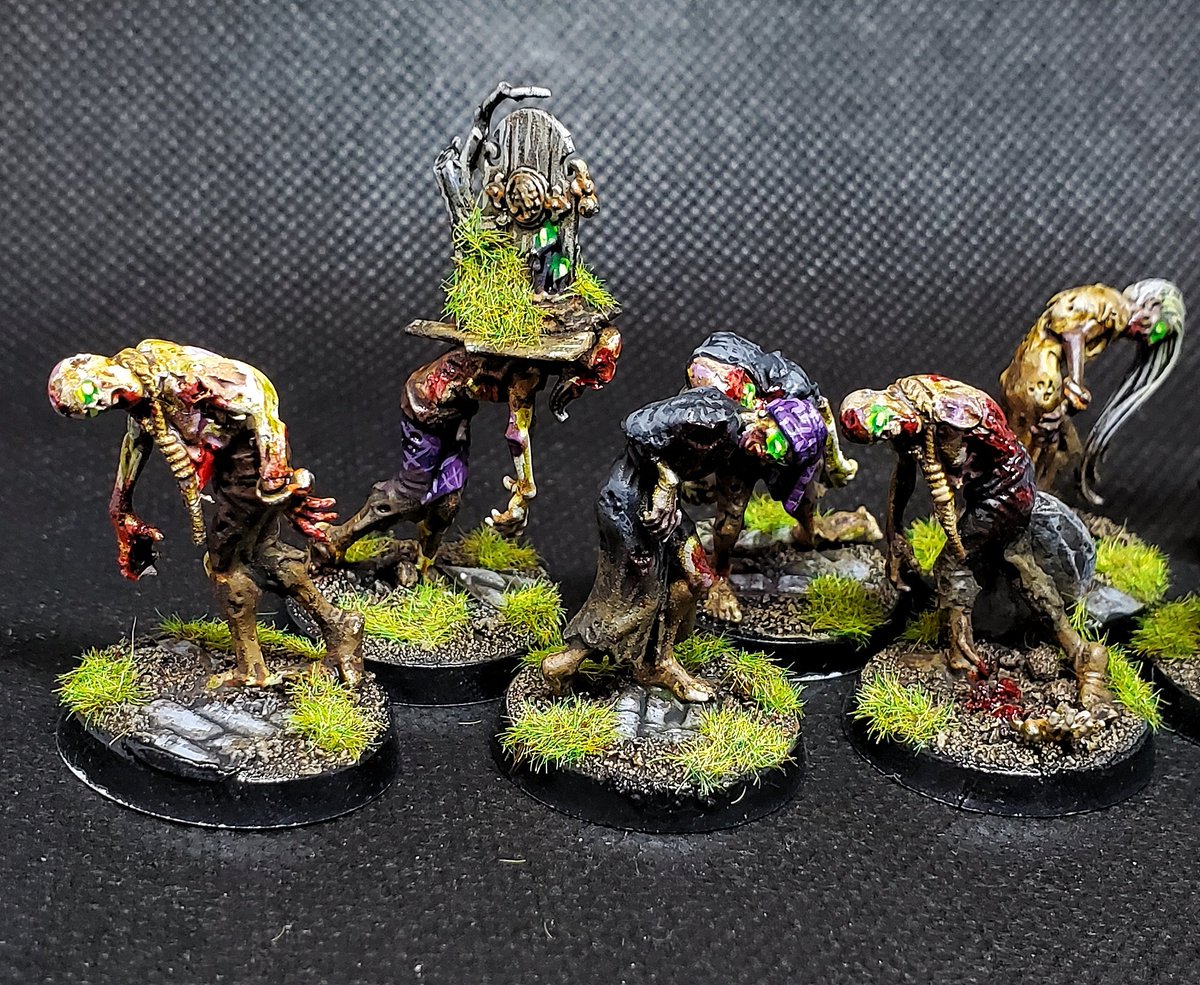 TheHolyFireman's tweet photo. Deadwalker zombies, the unquiet dead of the Cursed City.
-
-
#warhammer #ageofsigmar #cursedcity #zombies #deadwalker #death #undead #soulblightgravelords #tabletopgaming #holyfireminis #warhammercommunity #warmongers #paintingwarhammer https://t.co/WoDpb1pNWu