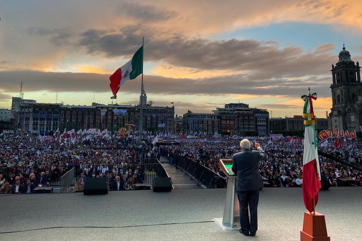 Mike_Oviedo's tweet image. Ahora es momento de continuar y de seguir apoyando a @lopezobrador_

Feliz Jueves.
