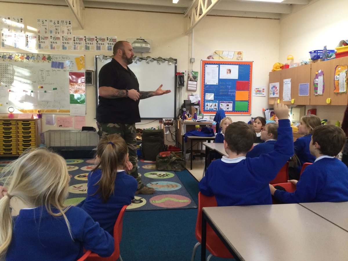 birdhamschool's tweet photo. Very excited about our visit from @jawsnclaws https://t.co/NE9b7hTODL