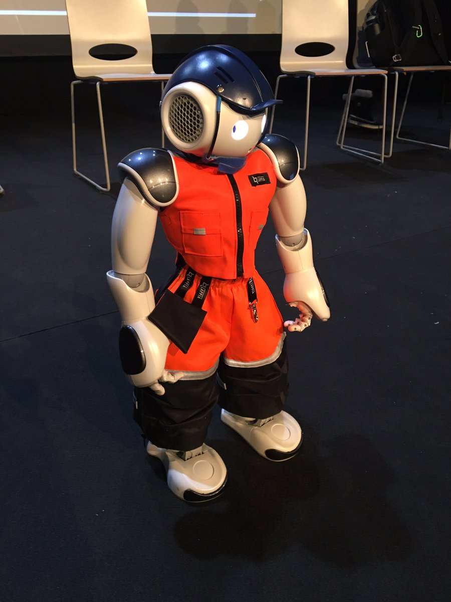 InmaHO's tweet image. Elias is ready for the panel discussion in Arena #itk2021 @EliasRobotCom