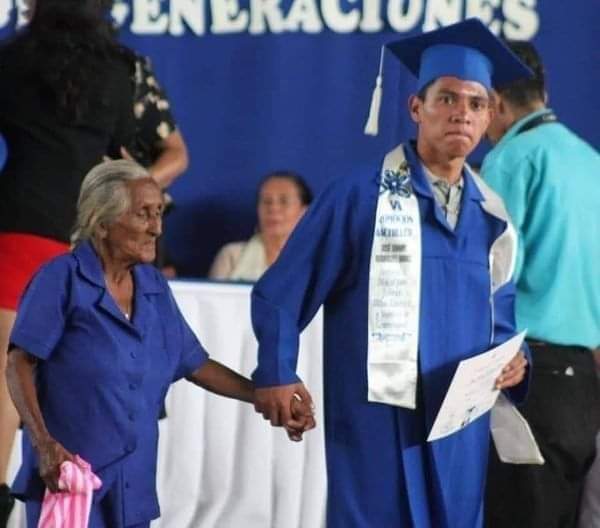 Esta foto es demasiado hermosa y debe de ser vista por todo el mundo.