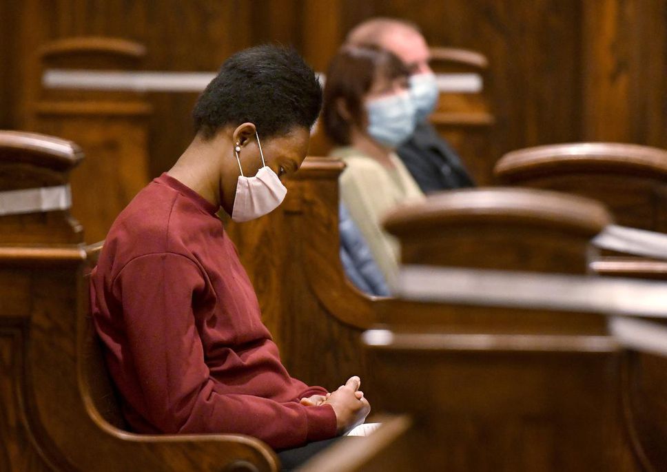 34 Days &amp; counting to Jan4 deportation of Nigerian refugees Vivian &amp; Kelvin beloved by #HamOnt for 6 yrs despite Humanitarian appeal. We need your help!  <a href="/JustinTrudeau/">Justin Trudeau</a> <a href="/marcomendicino/">Hon. Marco Mendicino</a> <a href="/lisahepfner/">Lisa Hepfner</a> <a href="/FilomenaTassi/">Filomena Tassi</a> How can this be? #VivianAndKelvin  pursuitofsafety.org