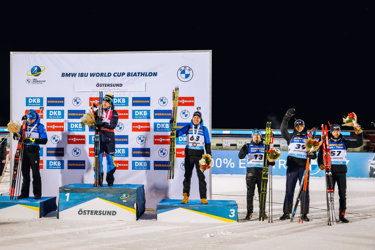 russianbiathlon's tweet photo. Шага не хватило до медали! С букетом Латыпов 💐

(📷 Nordic Focus) https://t.co/oktYWmb217