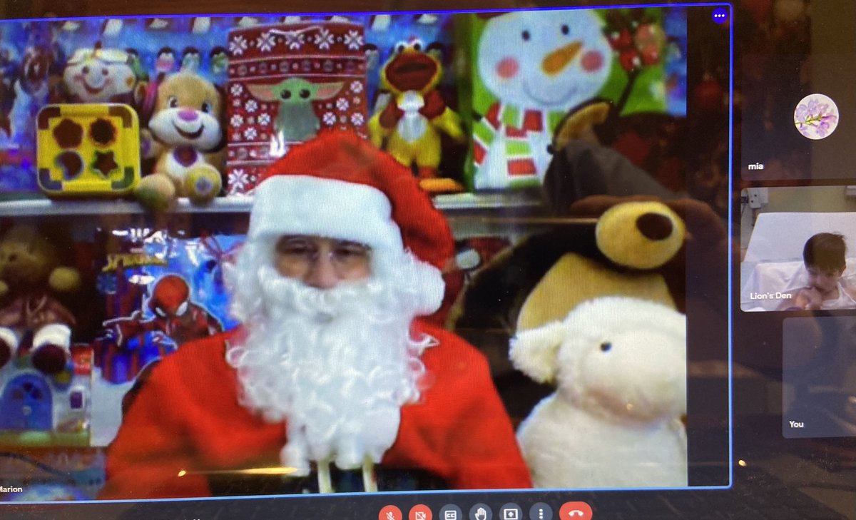 CiC16foundation's tweet photo. Pere Noel just told Henry @CHEO that he is on his Nice list!! Wow! #patlafontaine. https://t.co/1BWFjR0Hfu
