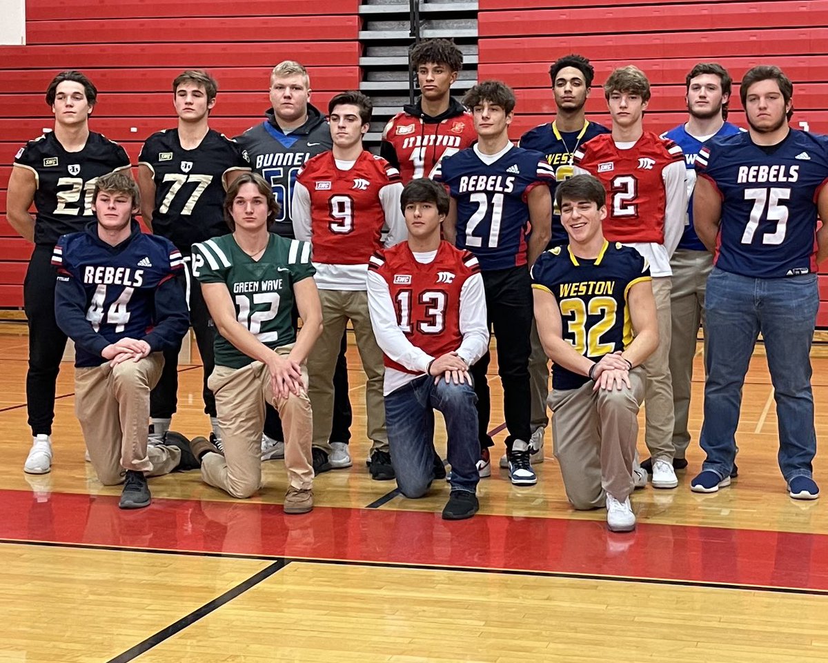 StratfordFootb1's tweet photo. All-SWC 1st Team Offense! TE Connor Sixto ‘22 (Red 14) 🏈😈 https://t.co/2USom6jO8z