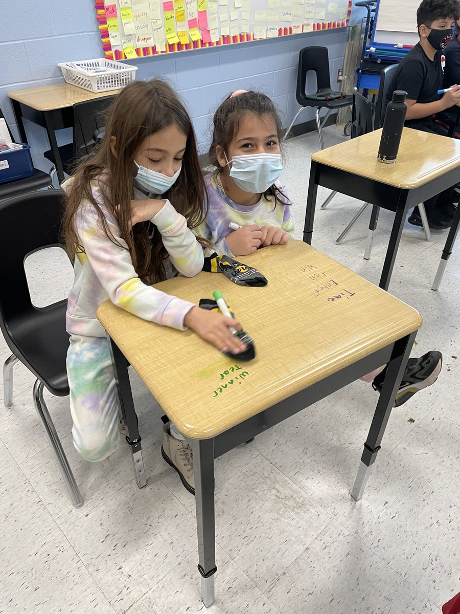 Mrs_Grybas's tweet photo. Today 4C worked on a making words challenge as part of our December countdown to break! 23 was the number of correct words today! @MissA168 @ViolaD_HWDSB @HWDSB https://t.co/u1QqlvpuMe