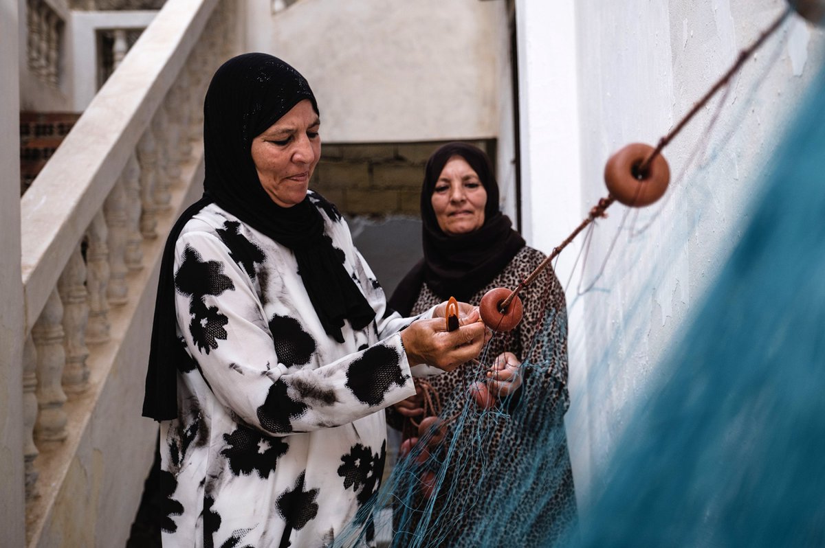 AFD_France's tweet photo. #AFD80 #Metis Mobiliser par la culture, pour la #biodiversité
-🇲🇦Des📸rendent hommage au travail des #femmes dans une pêche artisanale &amp; raisonnée
- #Caraïbes Des dessinateurs se mobilisent face à la propagation des sargasses
-🇲🇽Une fresque pour sensibiliser" Tiphaine de Mombynes https://t.co/WnoqP68FLb