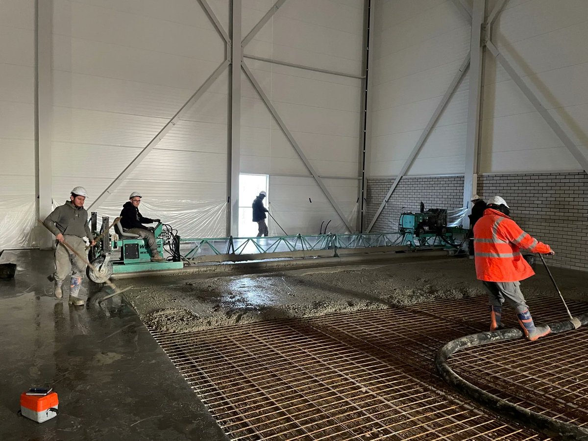 acist_medical's tweet image. The exterior is complete as construction of our warehouse expansion in Heerlen rapidly progresses. Next up: the interior. We hope to announce the opening of our larger warehouse in January 2022. #ACIST #buildingexpansion