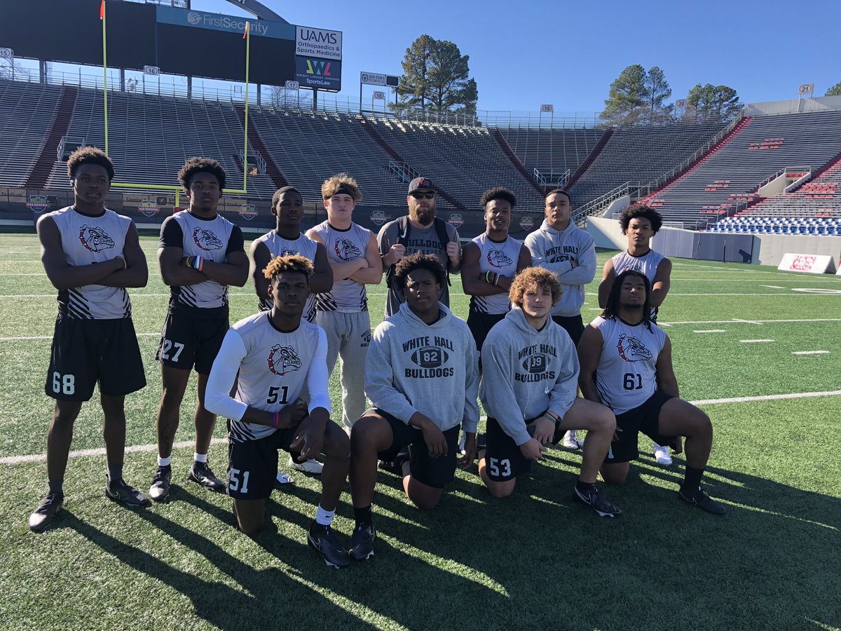 Coach_Johnson28's tweet image. Thankful for this Defense right here! Y’all boys make coaching fun! Let’s finish it tomorrow! #Headhunters