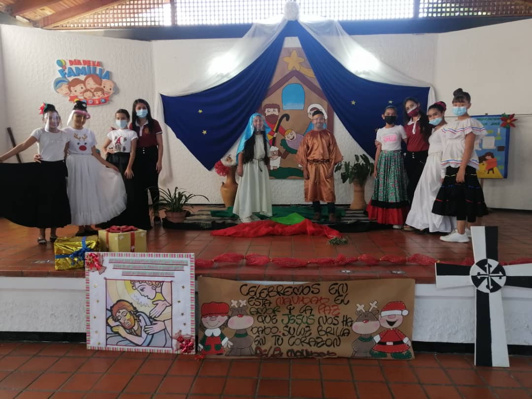 madretrinidad1's tweet photo. 4to día de novena de aguinaldo
5° y 6° grado https://t.co/Mt5Dr8oAjl