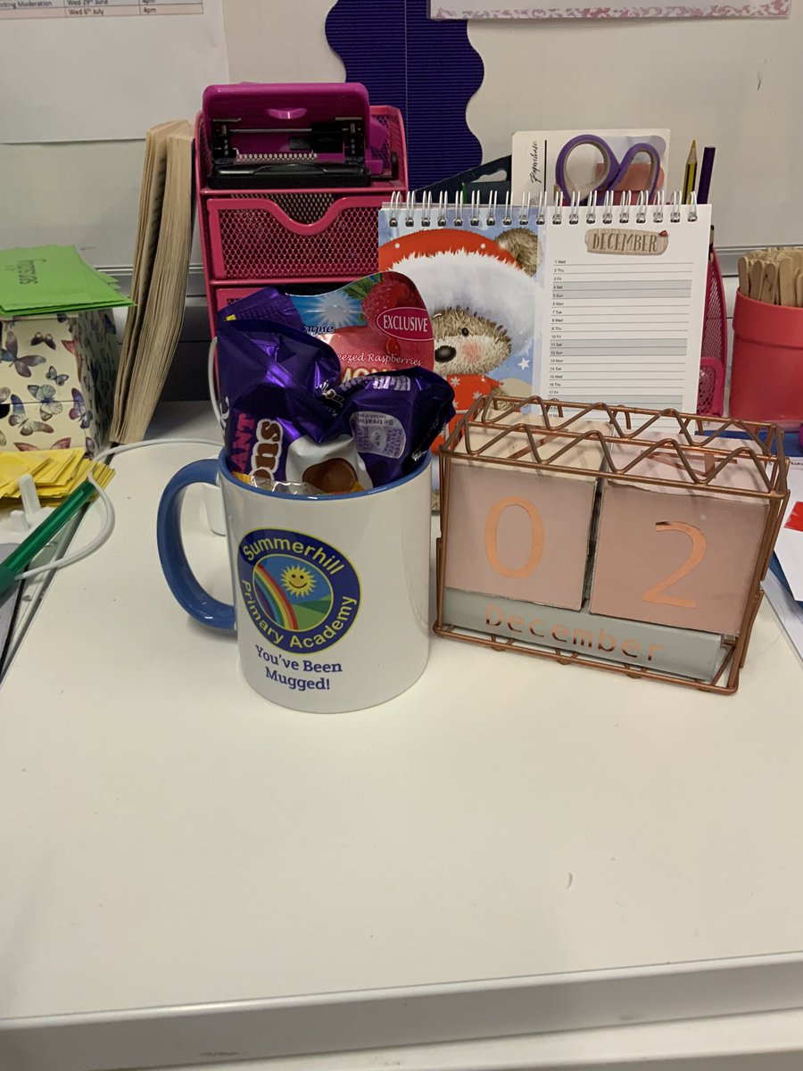 MissTill_1's tweet photo. My first time being ‘Mugged’. Put a smile on my face at 7:30 this morning ☺️
Thank you mystery mugger 😂 @Miss_Hughes_SHP https://t.co/eY3zGi7vRP