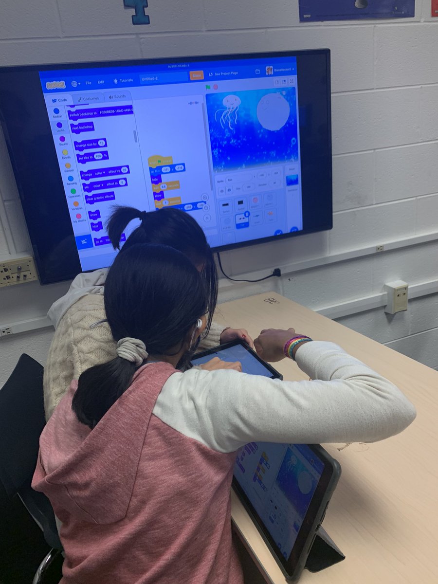 EdtechJenSmith's tweet photo. These industrious 7th graders wanted to animate their water cycle stories in @scratch. Others are using @eveyonecreative tools.        @D102AptakisicJH @AptakisicTripp #Studio321 https://t.co/4nyuPP1Uh9