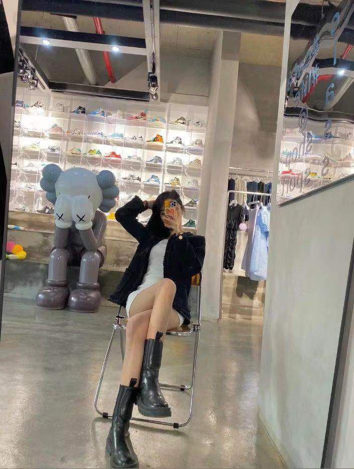 LoCosjk's tweet photo. 💒「募集贩送」丨南京御姐 💒

绝绝子丨黑丝腿模

◆：02
◇：170
◆：95
◇：C

你喜欢撕哪款 黑丝

情商高级丨恋足福音丨网红爆款丨斯国一内

#白丝 #萝莉 #上海 #贵阳 #成都 #北京 #广州 #处女 #深圳 #杭州 #南京 #西安 #重庆 #长沙 #南宁 #厦门 https://t.co/XyYHPPhqiL